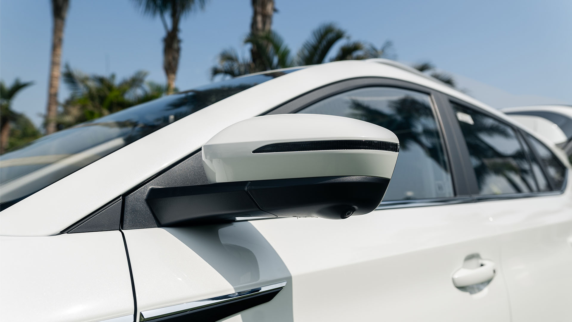 EQUIPAMIENTO EXTERIOR